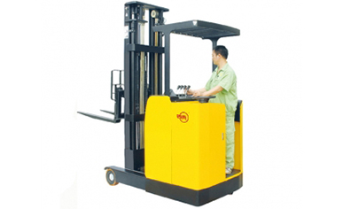 半電動(dòng)叉車(chē)